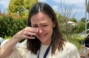 Jennifer Garner llora de emoción por graduación de su hija con Ben Affleck