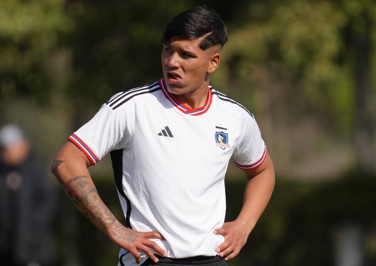 El joven delantero ha sido parte de entrenamientos con el primer equipo de Colo Colo.