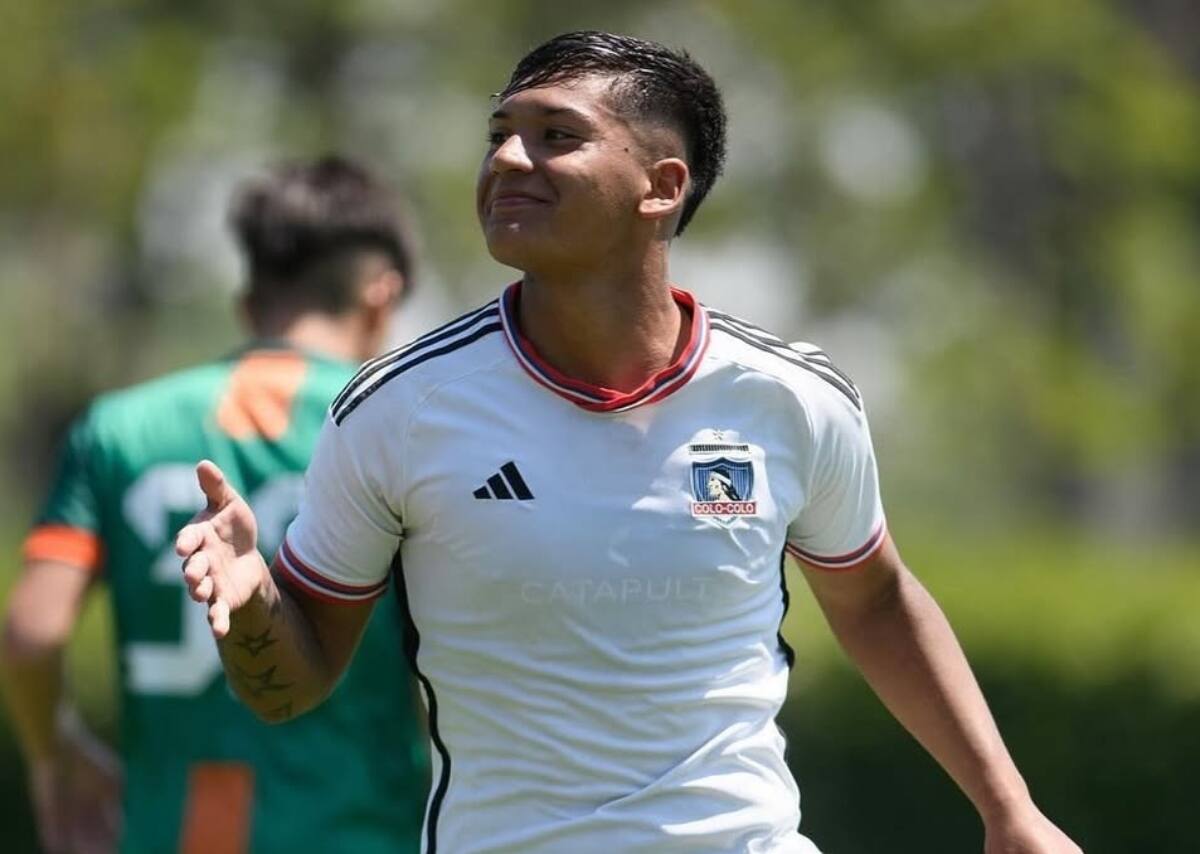 El delantero lucha por ganarse un puesto en Colo Colo.