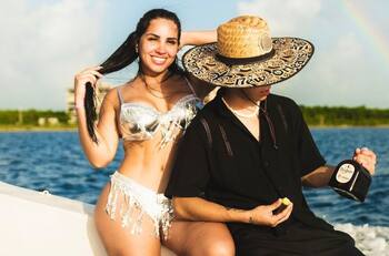 En yate por Playa del Carmen: Las románticas y lujosas vacaciones de Jere Klein y su polola, Steffy Elizondo