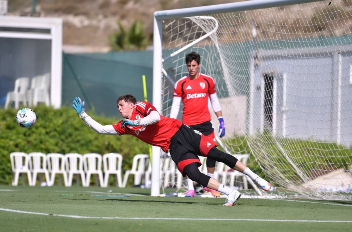 Jeremías Martinet: el desconocido chileno de 20 años que recibió su primera nominación en River Plate
