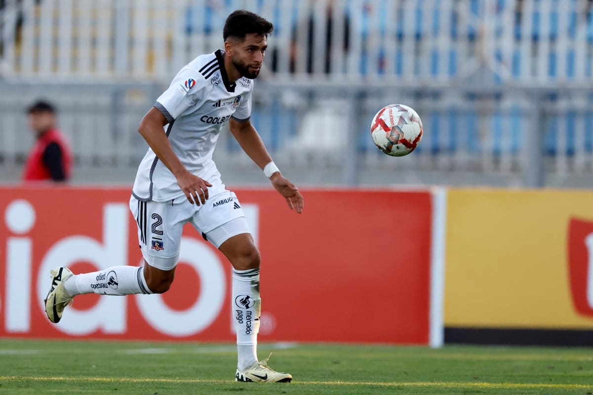 Jeyson Rojas con un pie fuera.