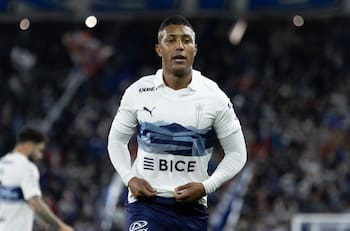 VIDEO | “Llevo un mes esperando”: Jhojan Valencia deja en duda su continuidad en la UC y revela ofertas de varios equipos