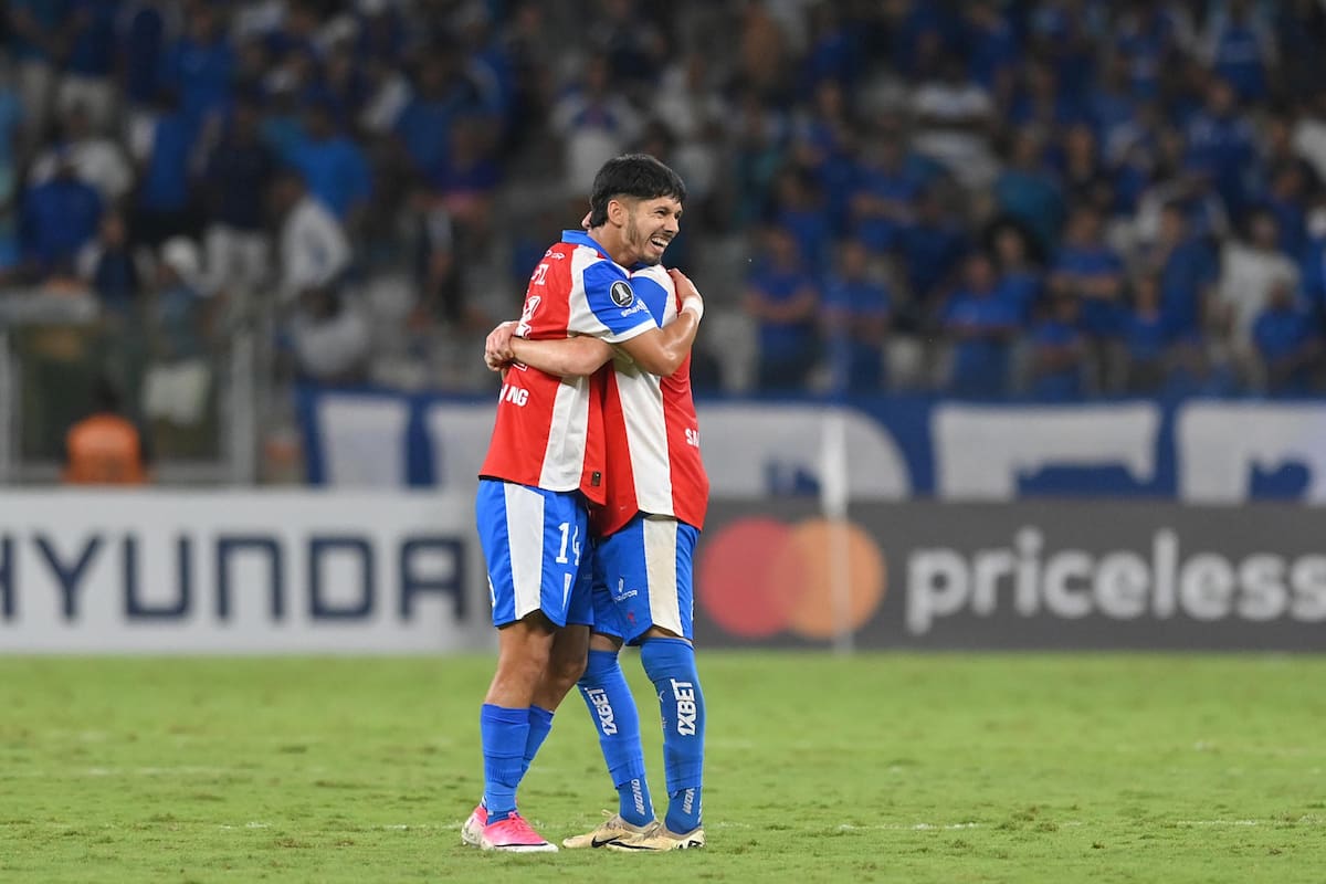 El volante fue el héroe del triunfo de la UC ante Cruzeiro en Belo Horizonte. Foto: Agencia EFE.