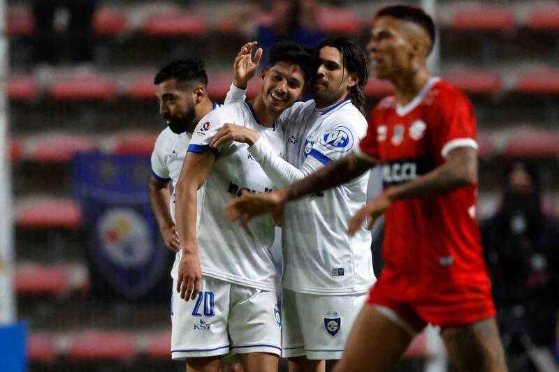 El volante de Huachipato anotó uno de los mejores goles del año. (Foto: Agencia Aton)