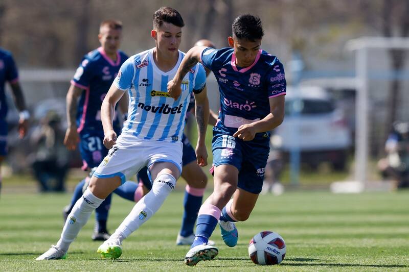 es seguido de cerca por Deportes Limache.