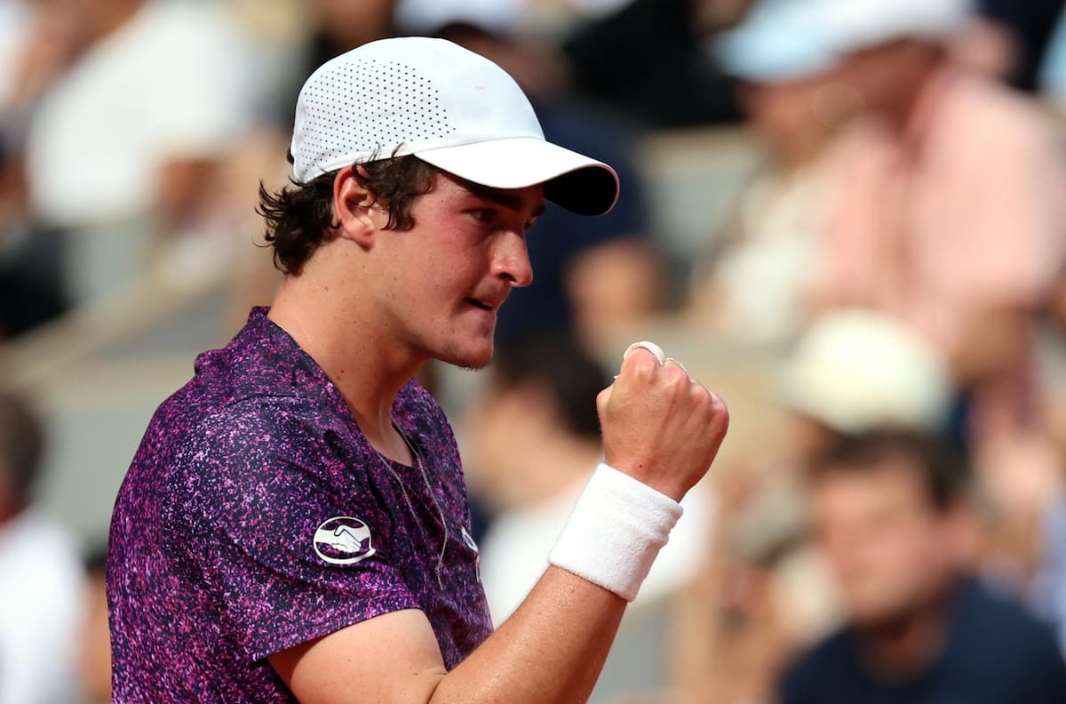 ¡Chao Djokovic! Joao Fonseca da el batacazo y lo elimina de Roland Garros