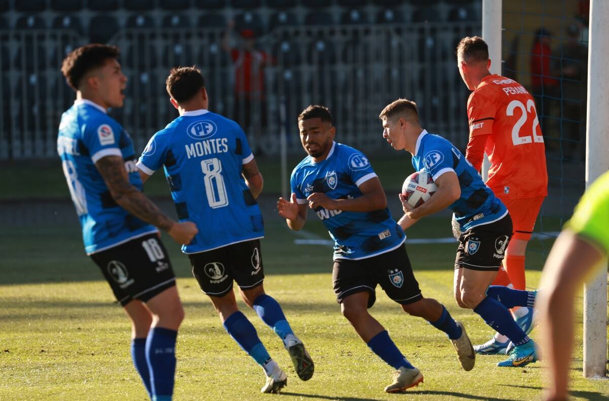 Salió campeón con Huachipato, quedará libre y siempre ha soñado jugar en Colo Colo