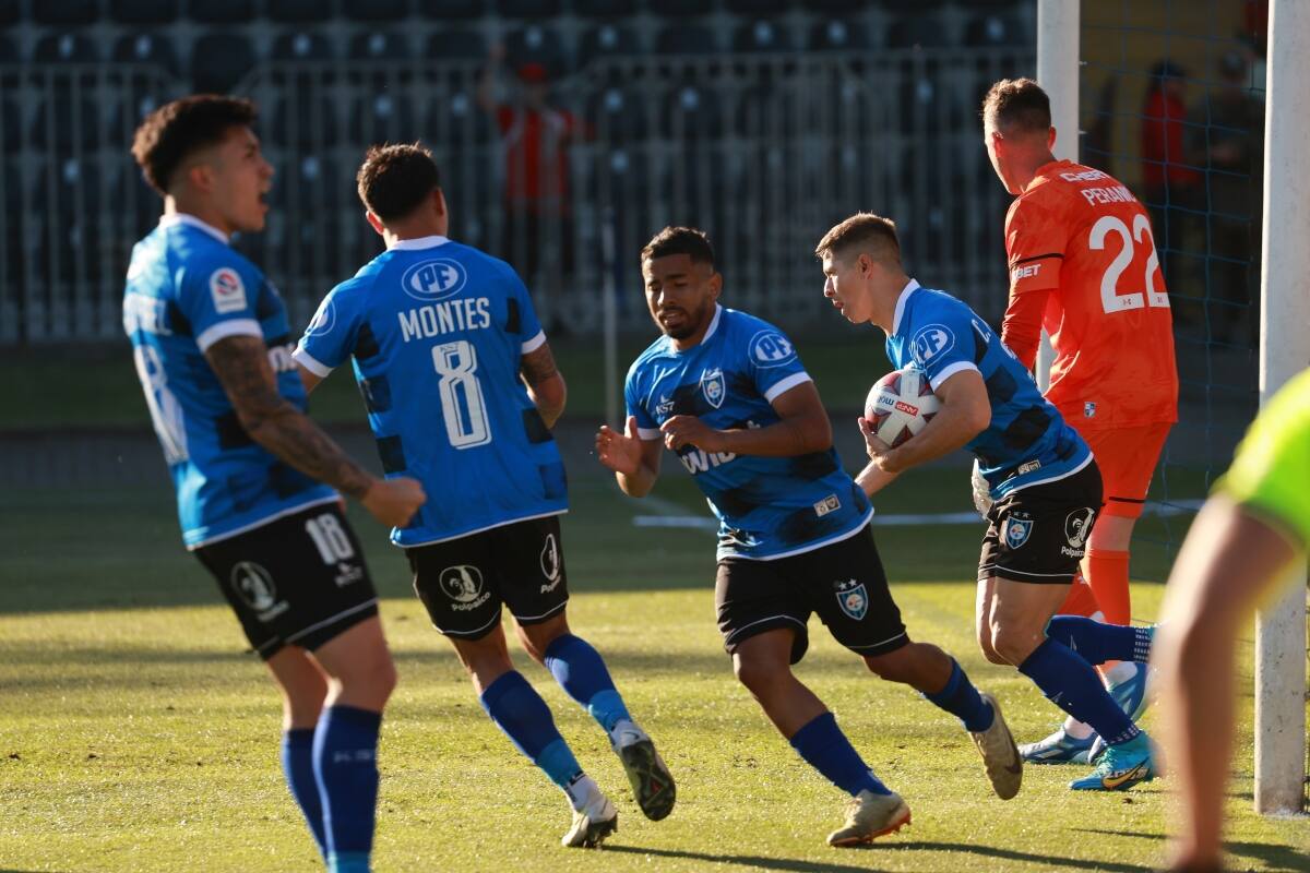 es uno de los Sub-21 con más minutos en el Campeonato Nacional. (Foto: Eduardo Fortes/Photosport)