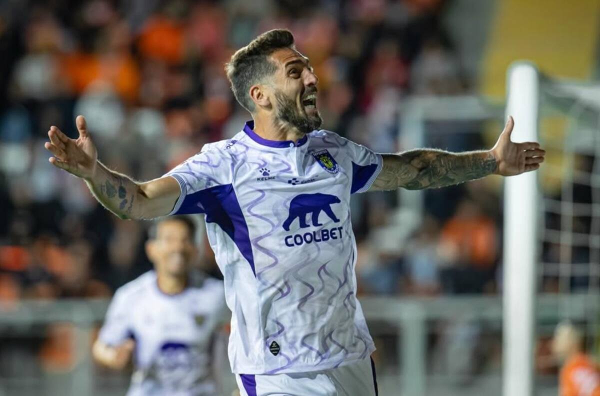 La espectacular noticia que Joaquín Larrivey le entregaría a Deportes Concepción tras el ascenso