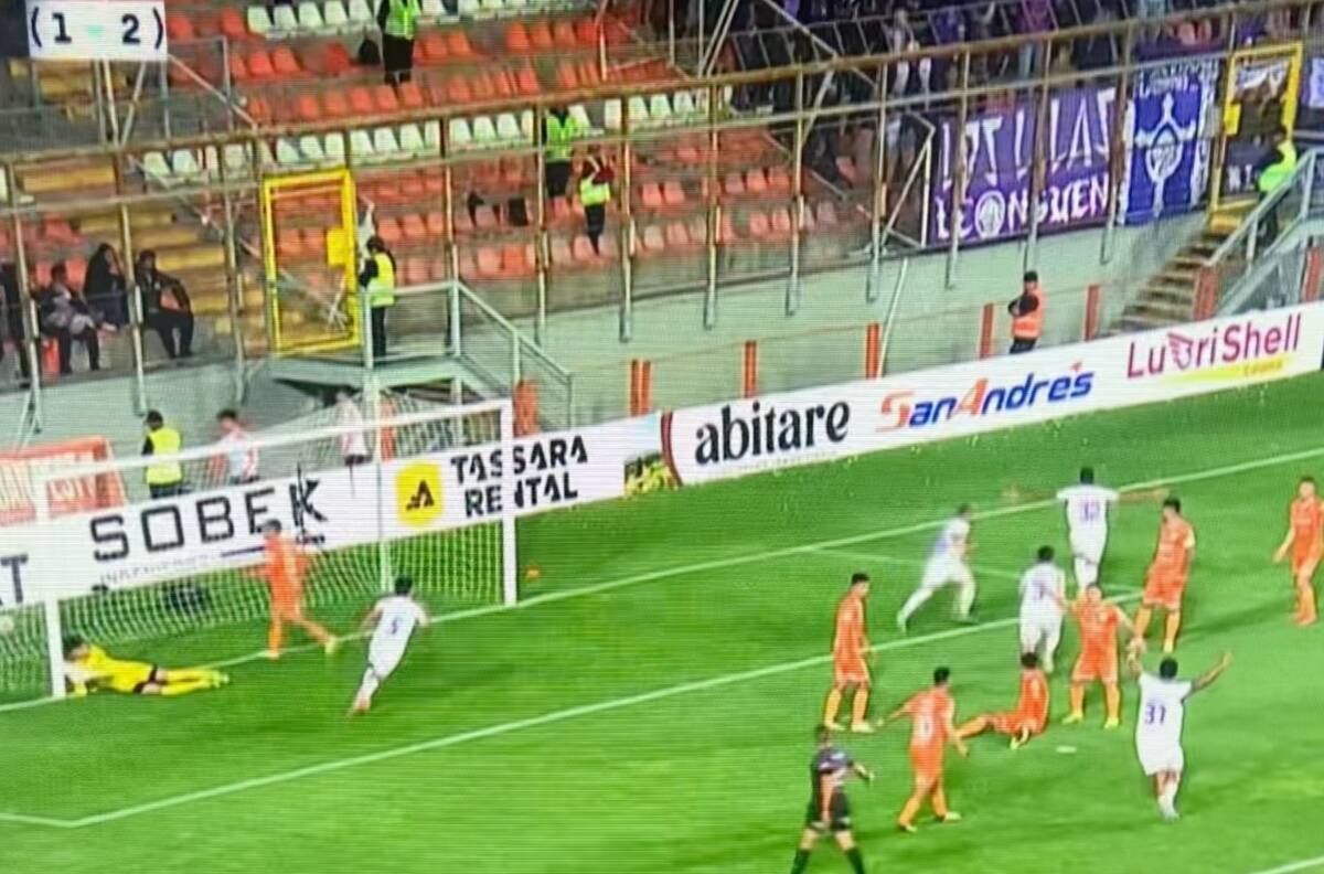 VIDEO | Definió a lo crack: Joaquín Larrivey anota el segundo para Deportes Concepción sobre Cobreloa