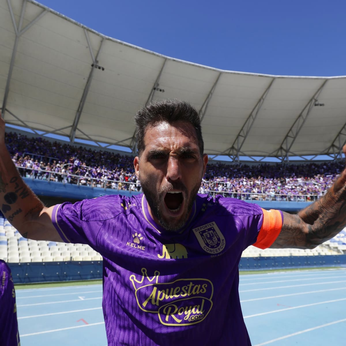 “Es oficial”: Joaquín Larrivey le da, justo a tiempo, la mejor noticia de todas a Deportes Concepción y a Chile