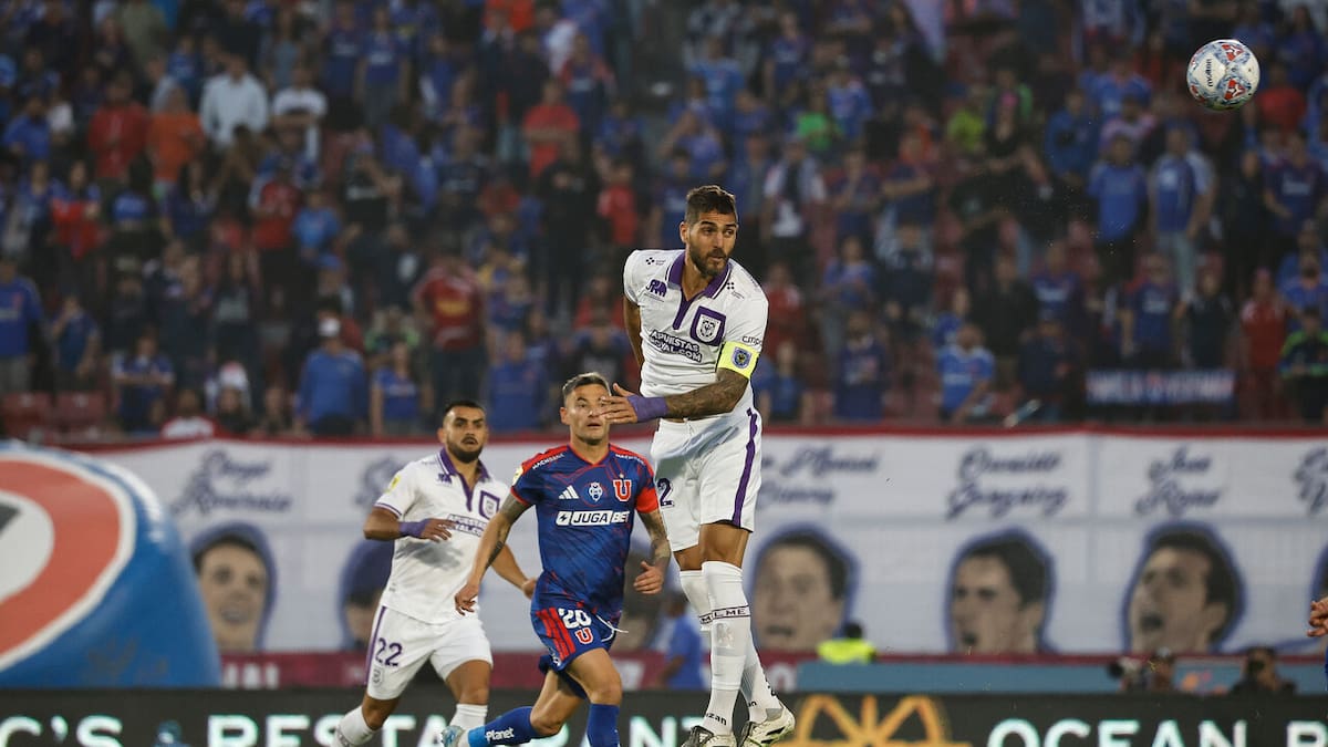 Joaquín Larrivey se fue furioso con el arbitraje tras caer con la U: “Salvo que tenga oído de perro, se equivocó”