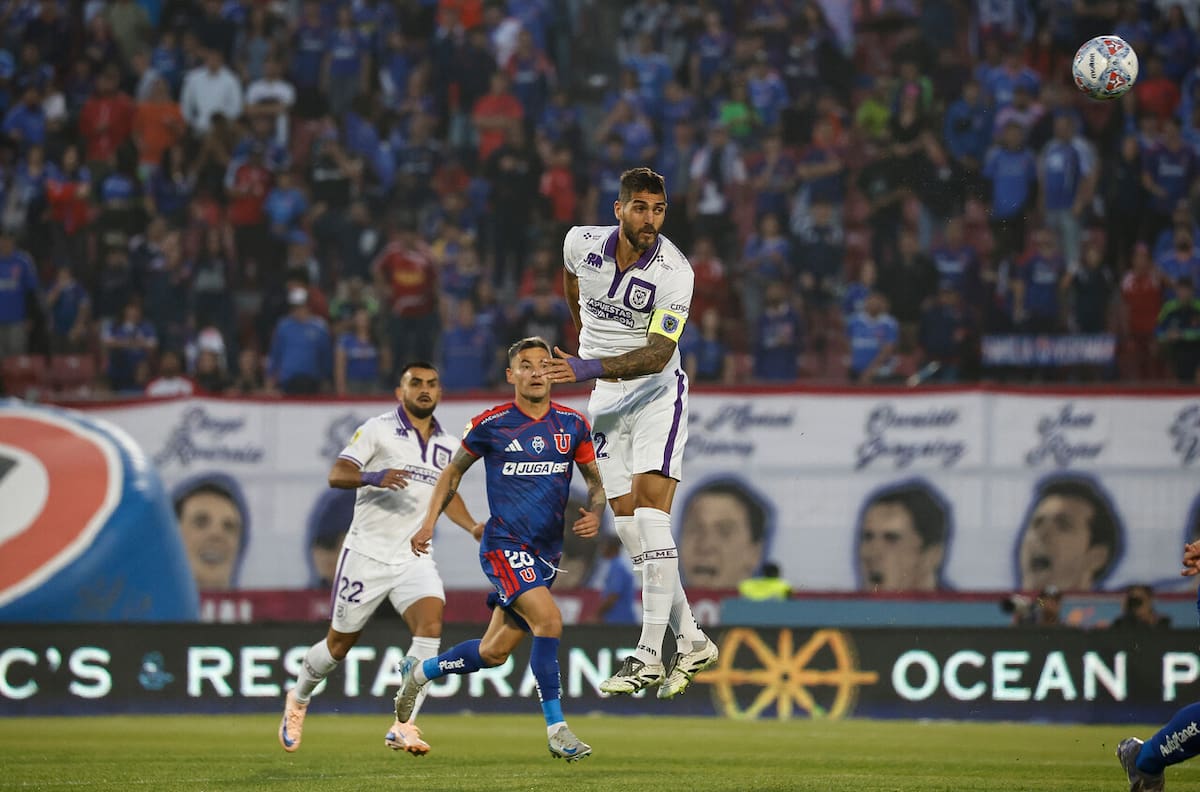 Joaquín Larrivey se fue furioso con el arbitraje tras caer con la U: “Salvo que tenga oído de perro, se equivocó”