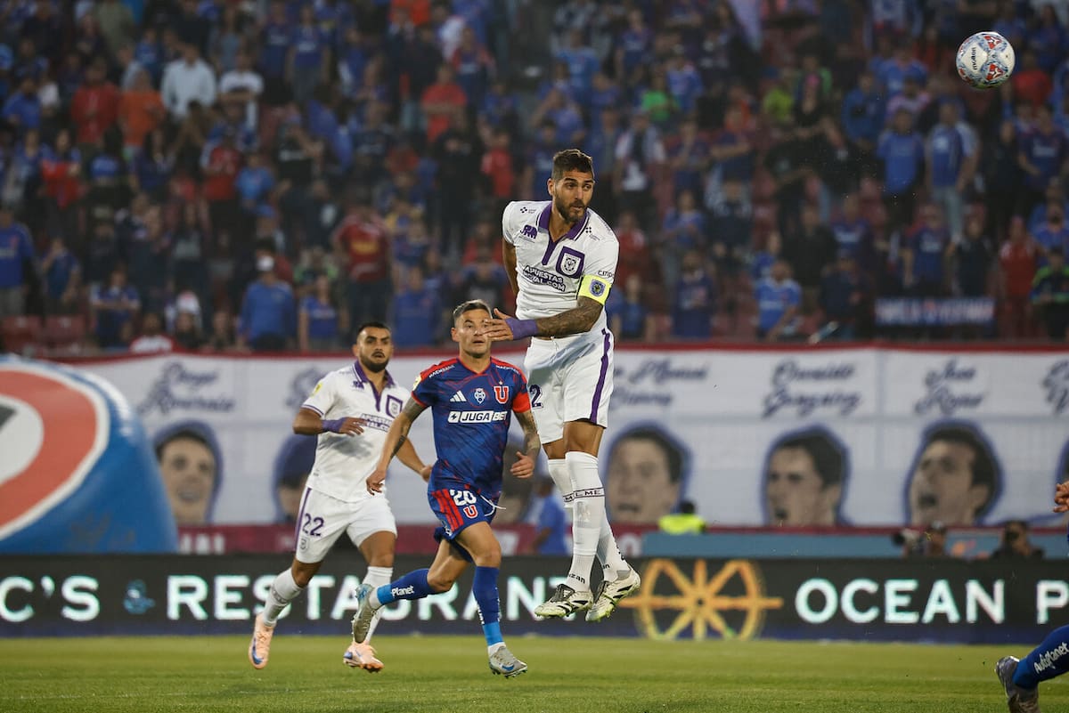 Se fue furioso con el arbitraje. Foto: Agencia Aton.