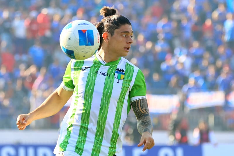 Viene de estar sin equipo tras su salida de O'Higgins. Foto: Aton.