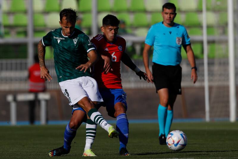 Volante uruguayo de Wanderers. Foto: Aton.