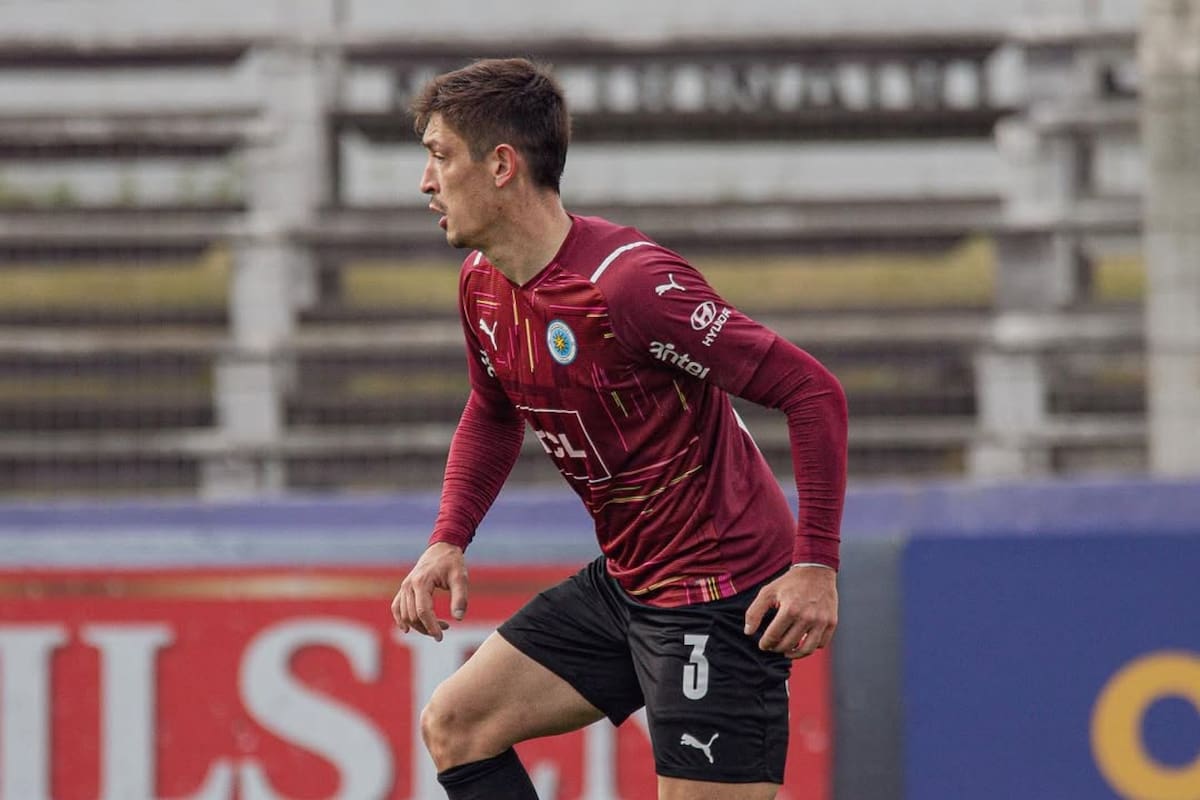 El defensor uruguayo estaría a un paso de Wanderers. Foto: Instagram Joaquín Pereyra.