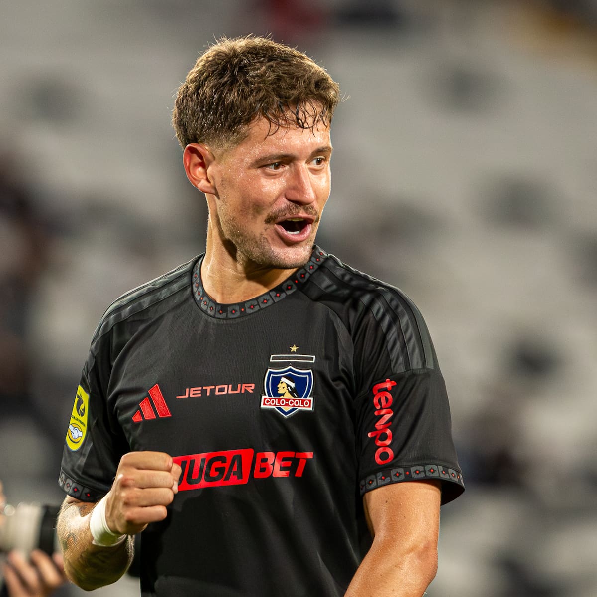 Inmenso sacrificio: el riesgo físico que corrió Joaquín Sosa para dejar líder a Colo-Colo