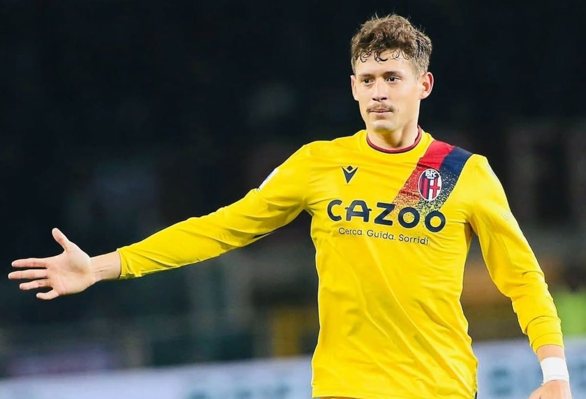 El central tiene encaminada su llegada a Colo Colo, pero resta un pequeño detalle. Foto: @bologna.