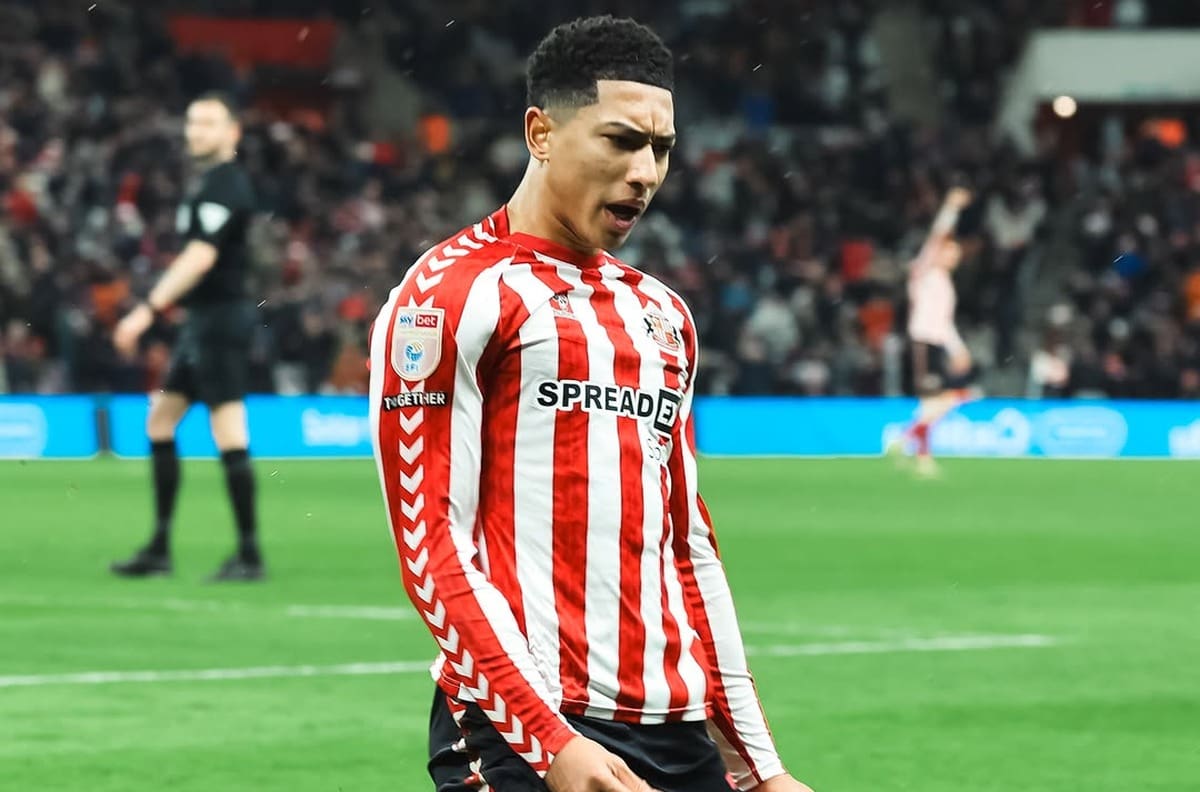 El hermano de Jude Bellingham amargó a Marcelino Núñez en la Championship