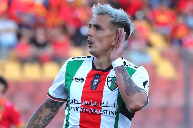 El mediocampista de Palestino es percibido como una alternativa de fichaje para 2026. Foto: Agencia ATON