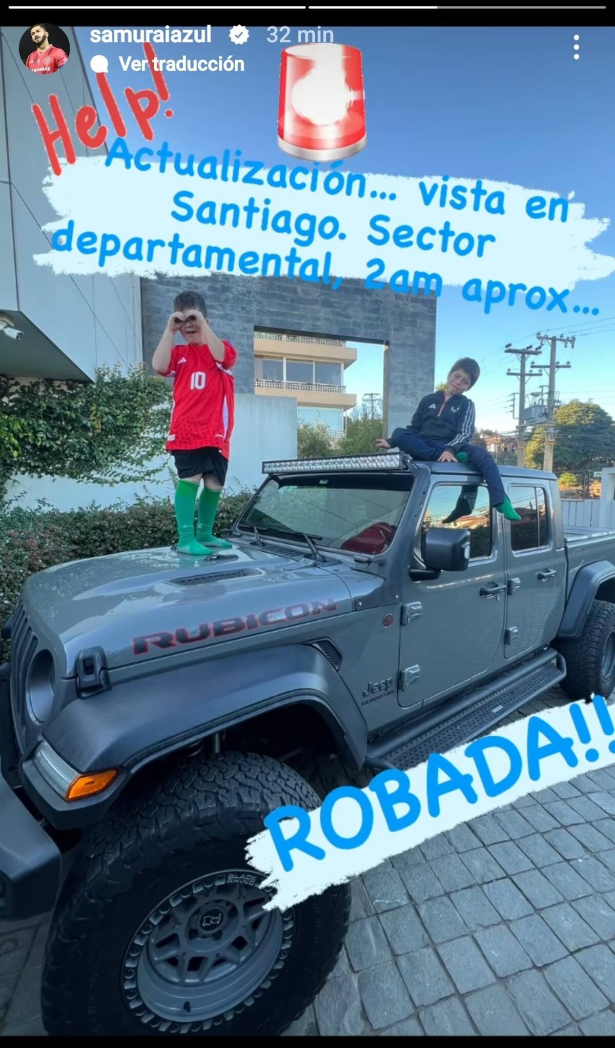 La publicación en la que Herrera denuncia el robo de su vehículo.