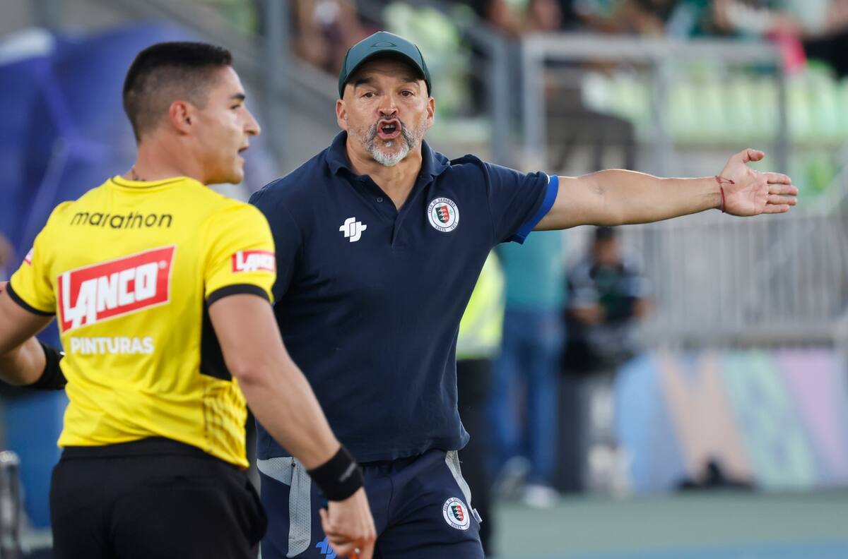 No llegó a mitad de año: club de Primera B decidió ponerle fin al ciclo de su DT