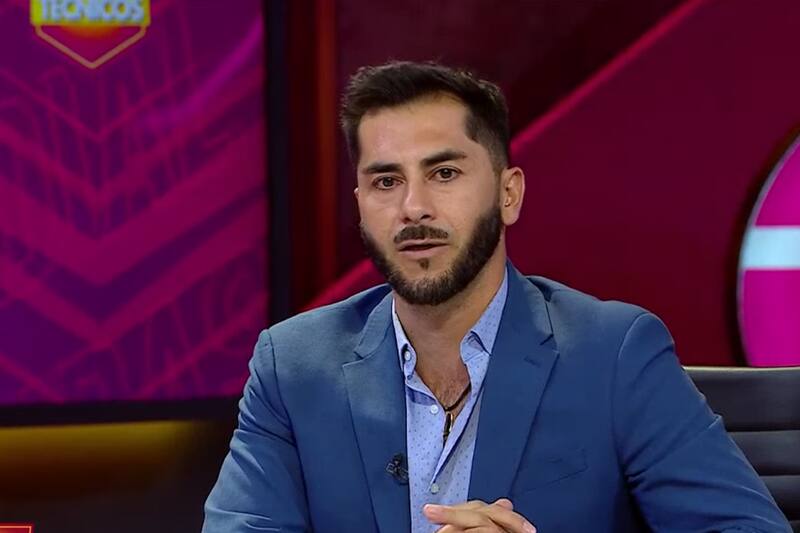 en su rol como comentarista deportivo.