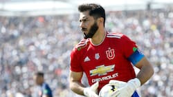 Johnny Herrera estalla con posible refuerzo de la U: “Tiene 38 años… en ese caso, vuelvo a jugar yo”