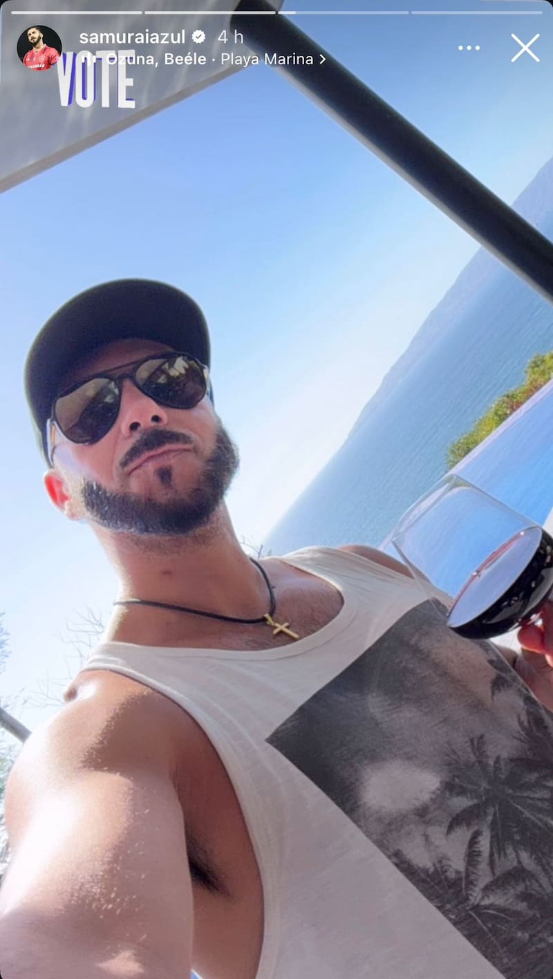 El llamado a votar del exfutbolista.