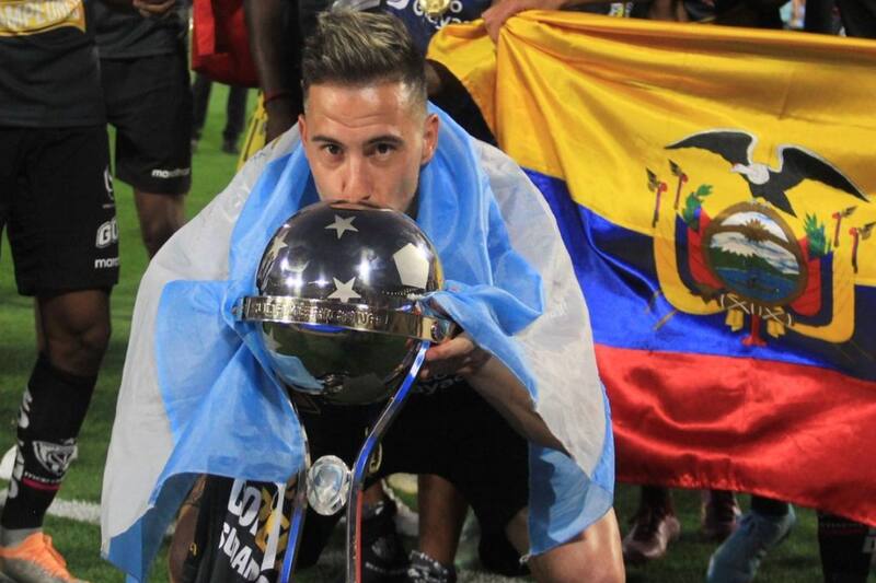 llegar a Colo Colo a inicios de 2022, pero siguió en Ecuador. (Foto: @JoniBauman)