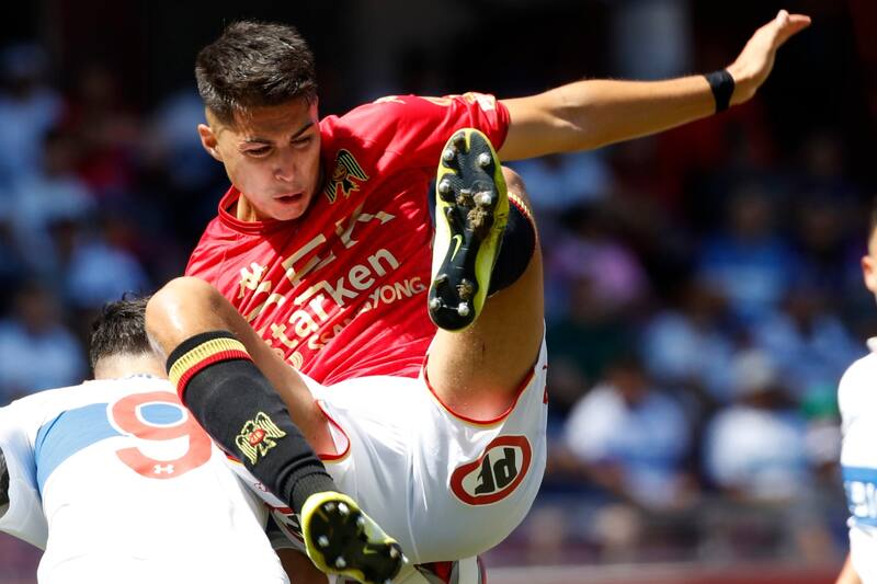 Jonathan Villagra cerca de Colo Colo. Foto: Agencia Aton