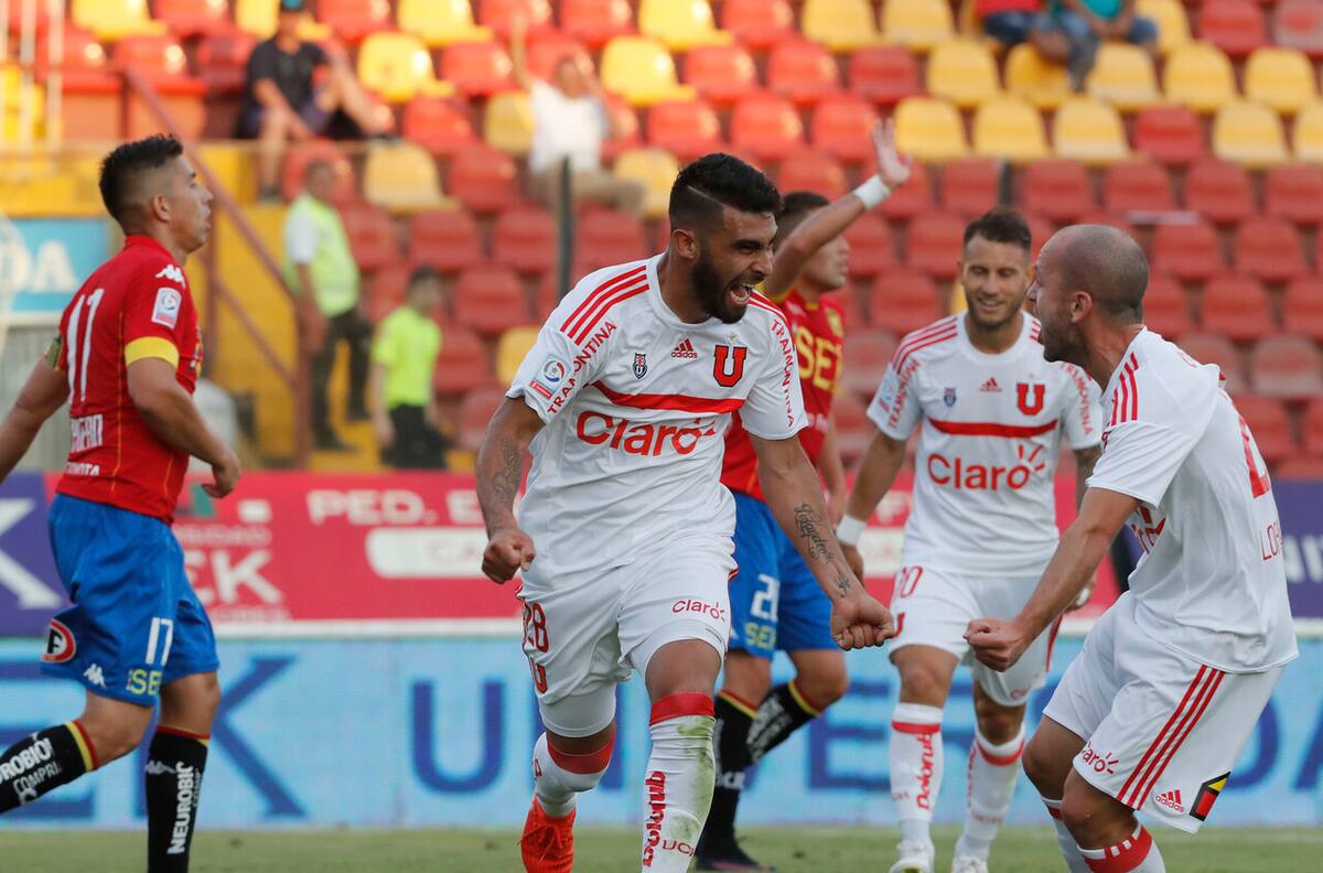 “Pude volver con Cobreloa, pero me encantaría regresar a la U; es el club más grande de Chile”