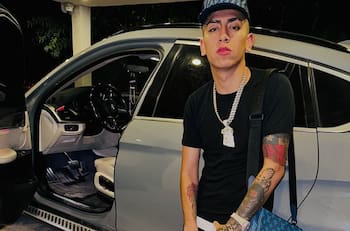 ¿Cuánto cuesta el lujoso BMW X6 que maneja El Jordan 23, famoso cantante urbano nacional?