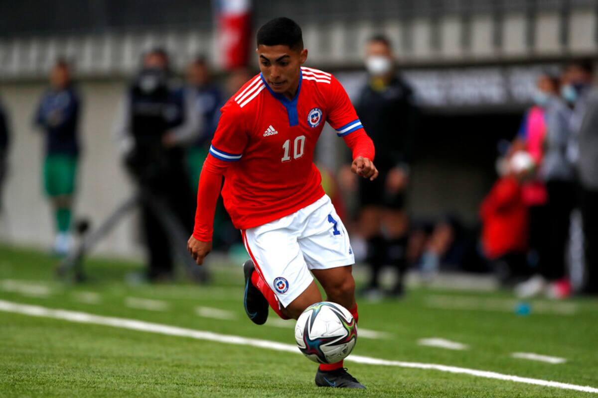 Jordhy Thompson ha defendido la camiseta de la Selección Chileno pero en las categorías juveniles. Foto: Aton.