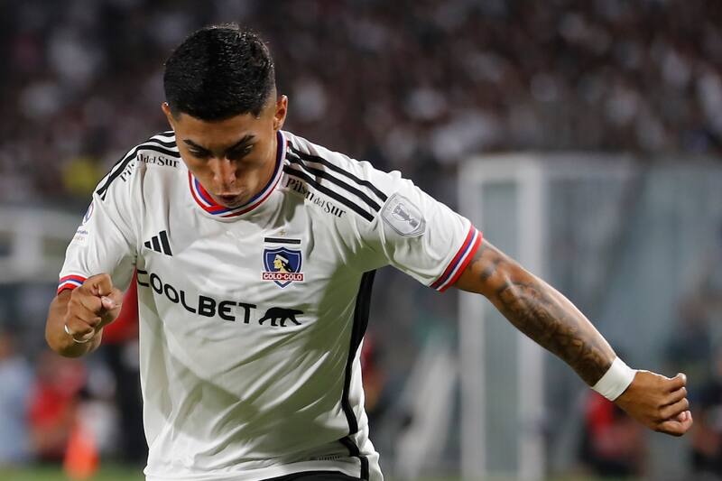 Jordhy Thompson, jugador de Colo Colo. Foto: Agencia Aton.