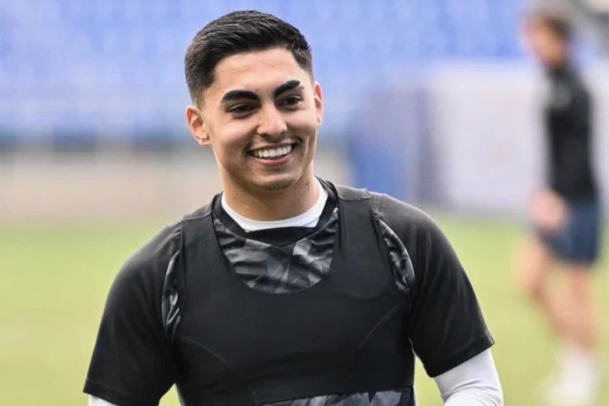 El delantero fue vinculado como posible refuerzo de Deportes La Serena. Foto: Jordhy Thompson en Instagram.