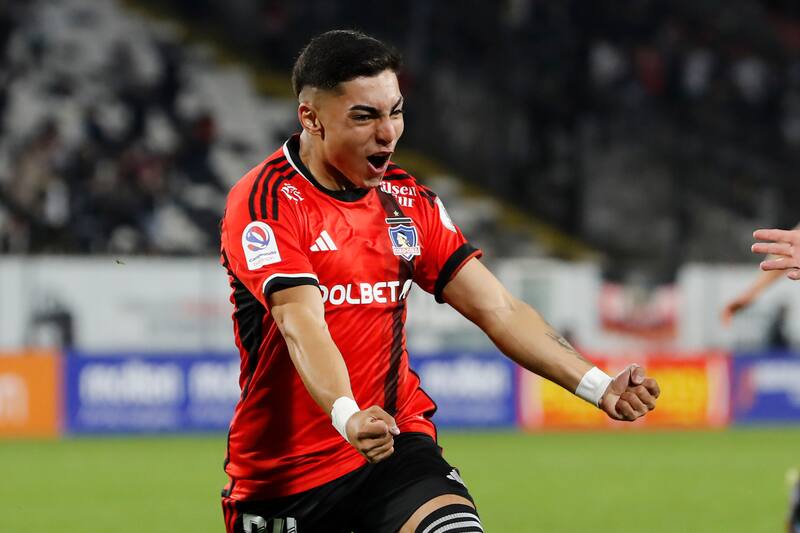 E juvenil de Colo Colo despertó el interés del fútbol europeo. (Foto: Agencia Aton)