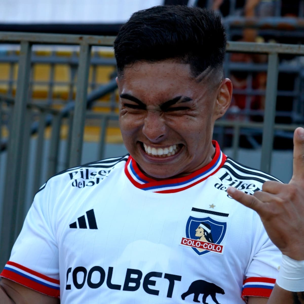 “Jordhy Thompson quiere volver a Colo-Colo por el clima que se vive en Rusia”