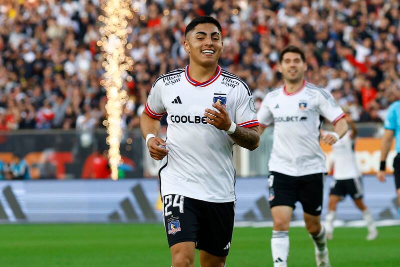 El joven delantero de Colo Colo ha sabido brillar en la temporada 2023. (Foto: Agencia Aton)