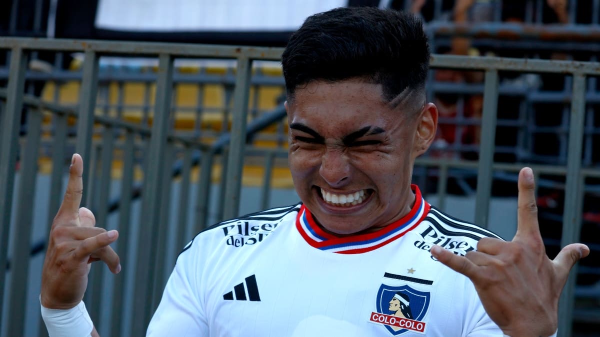 “Siempre me confundían con Jordhy Thompson en Colo Colo; yo le tapaba sus embarradas y él las mías”
