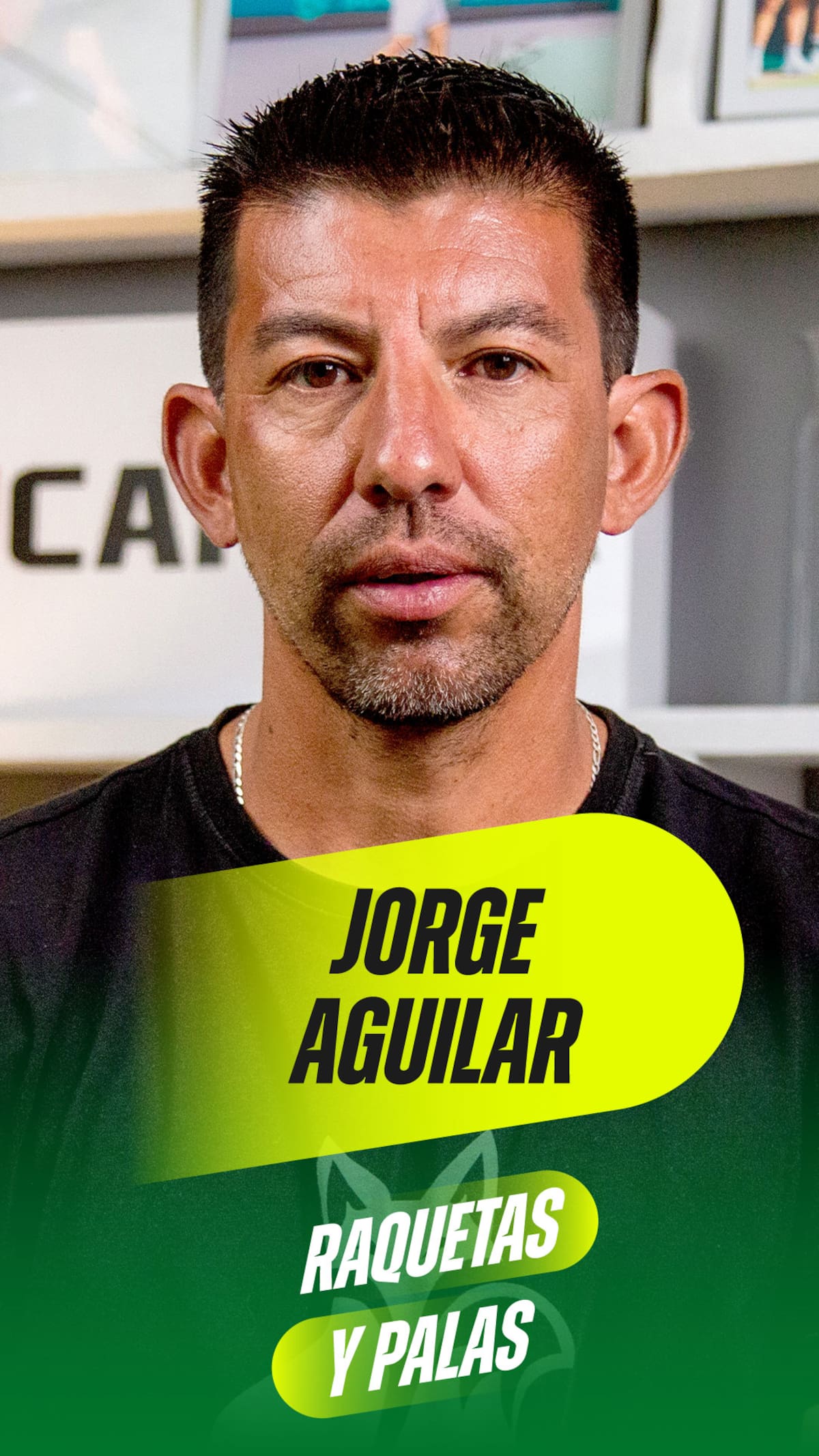 Jorge Aguilar en Raquetas y Palas