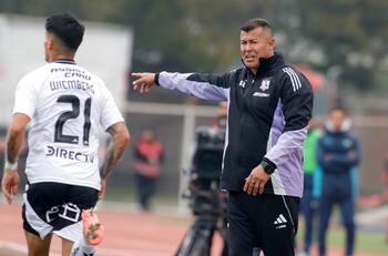 Jorge Almirón lamentó el empate de Colo Colo y aclaró situación de una figura: “No está al 100″