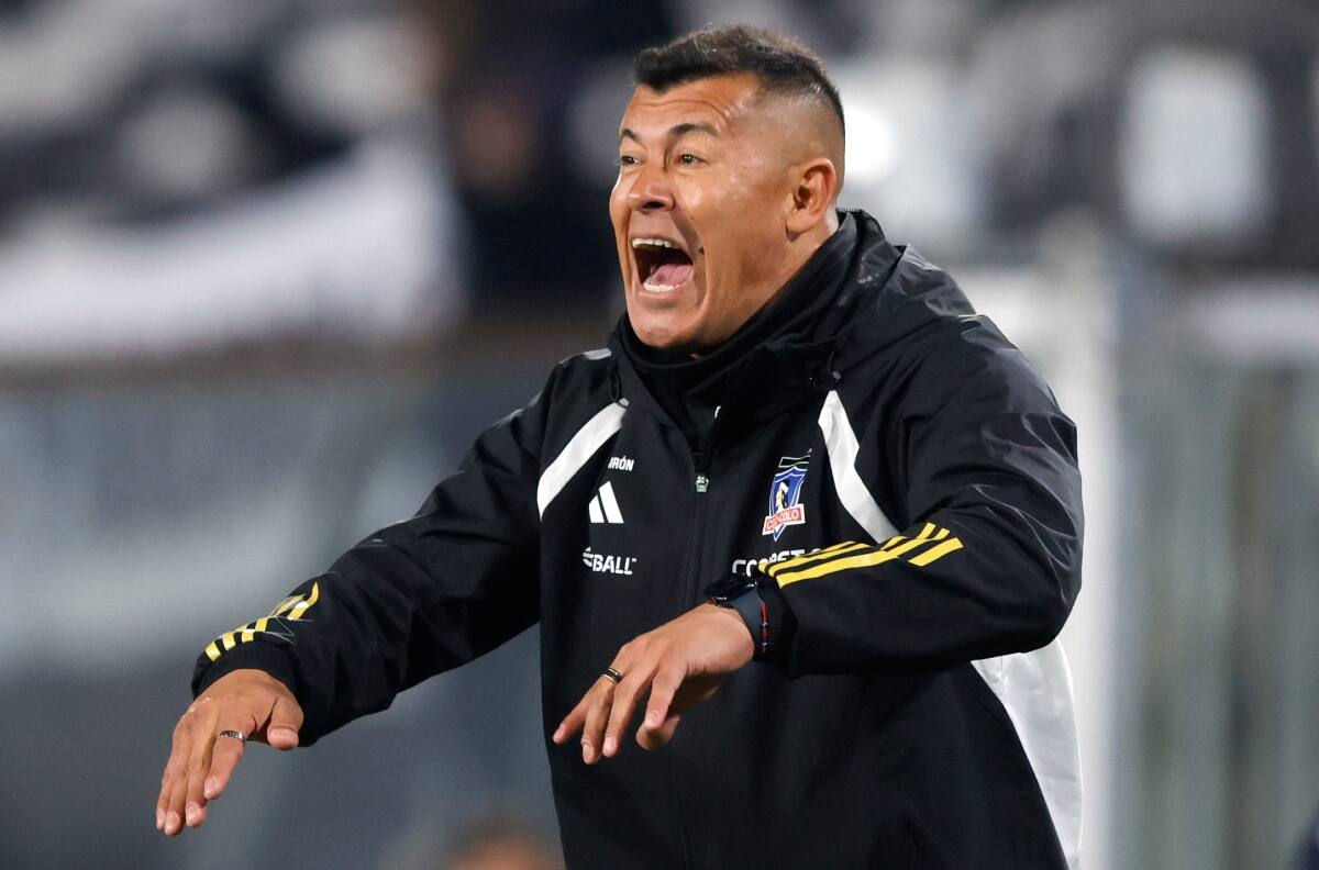 ¿No los considera? La firme decisión de Jorge Almirón con tres jugadores de Colo Colo