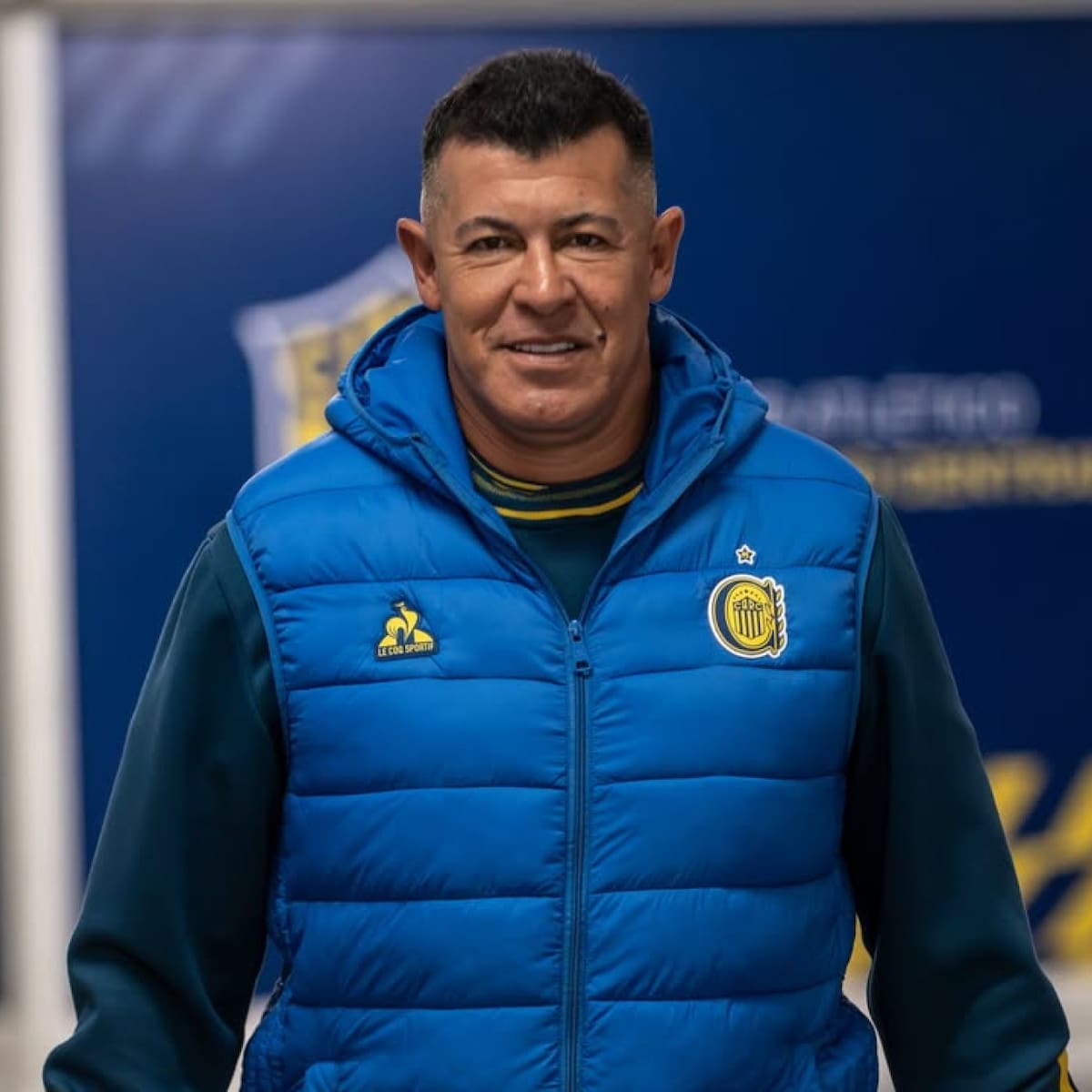 Crisis en el equipo de Vicente Pizarro: Jorge Almirón está al borde del despido en Rosario Central