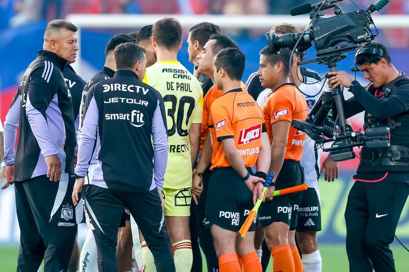 y su cruce con Piero Maza. Foto: Aton.