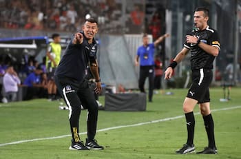 Guarello defendió el polémico cambio de Jorge Almirón en Colo Colo: “Si lo hacía Bielsa, era un genio”