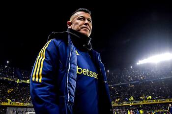 Ex goleador de Colo Colo alucina con Jorge Almirón: “Le va a dar un salto de calidad al equipo”