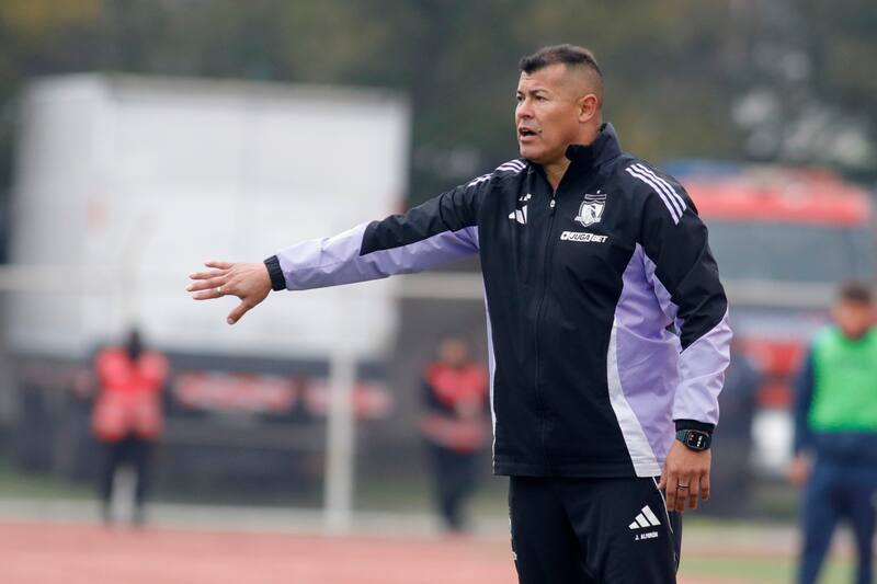 , técnico de Colo Colo. Foto: Agencia Aton.